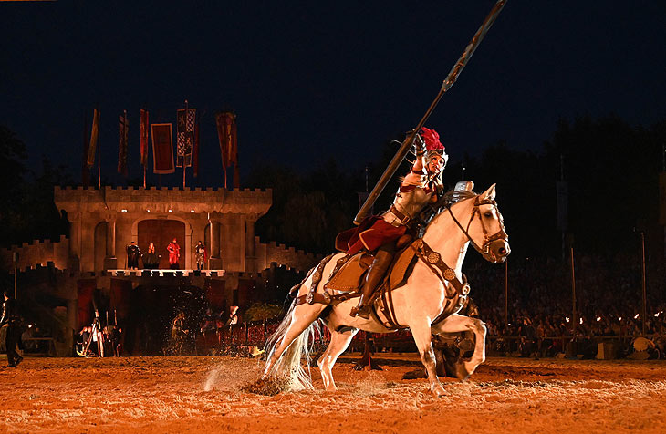 Kaltenberger Ritterturnier 2025: Die neue Show „Der Ritter mit den goldenen Augen“ ab 11.07.2025 (©Foto: Ingrid Grossmann)